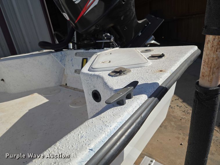 image for item EU3524 2009 Bay Master 2150 Express boat