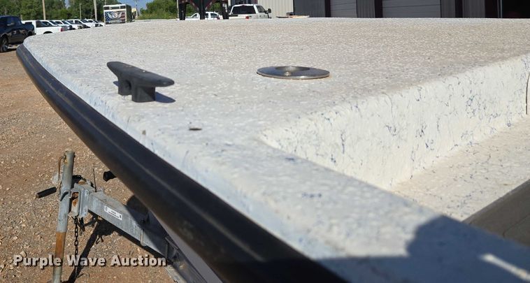 image for item EU3524 2009 Bay Master 2150 Express boat