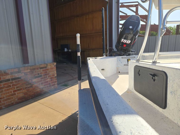 image for item EU3524 2009 Bay Master 2150 Express boat