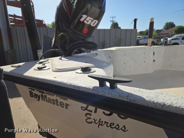 image for item EU3524 2009 Bay Master 2150 Express boat