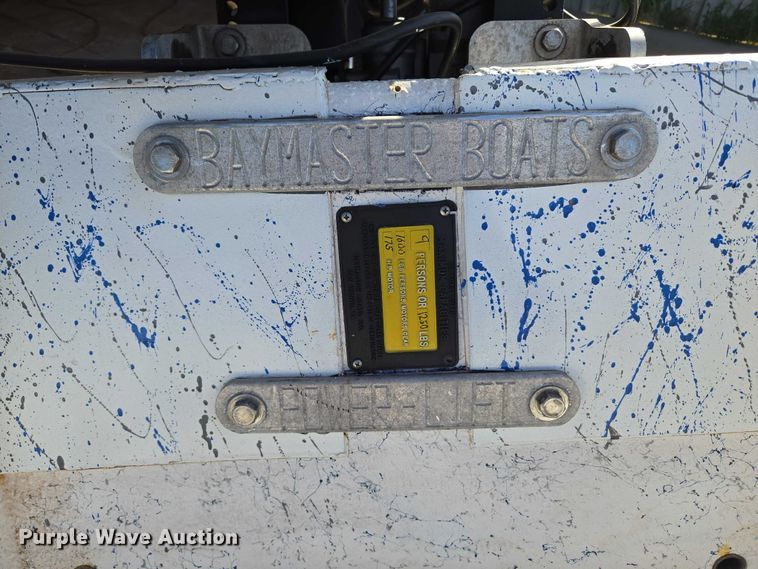 image for item EU3524 2009 Bay Master 2150 Express boat