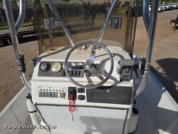 image for item EU3524 2009 Bay Master 2150 Express boat