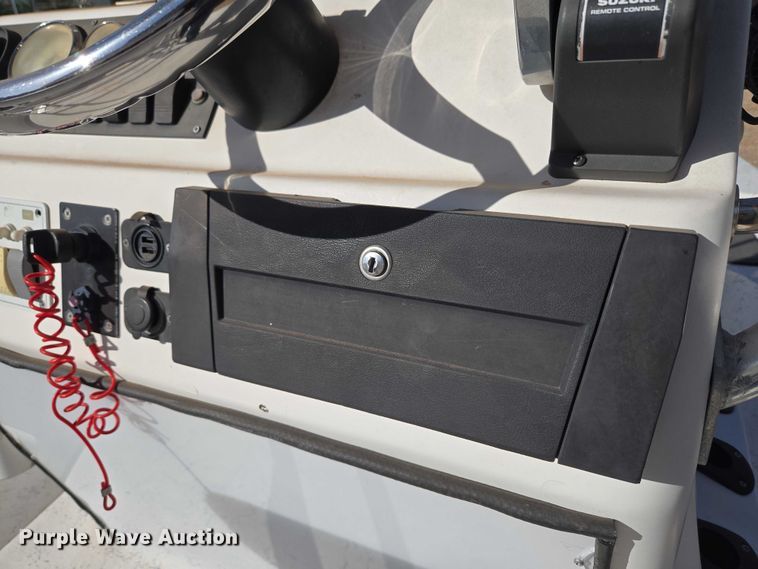 image for item EU3524 2009 Bay Master 2150 Express boat