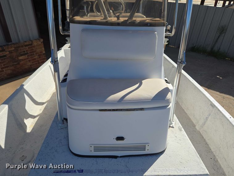 image for item EU3524 2009 Bay Master 2150 Express boat