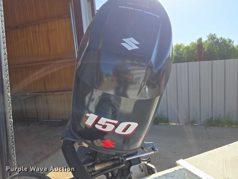 image for item EU3524 2009 Bay Master 2150 Express boat