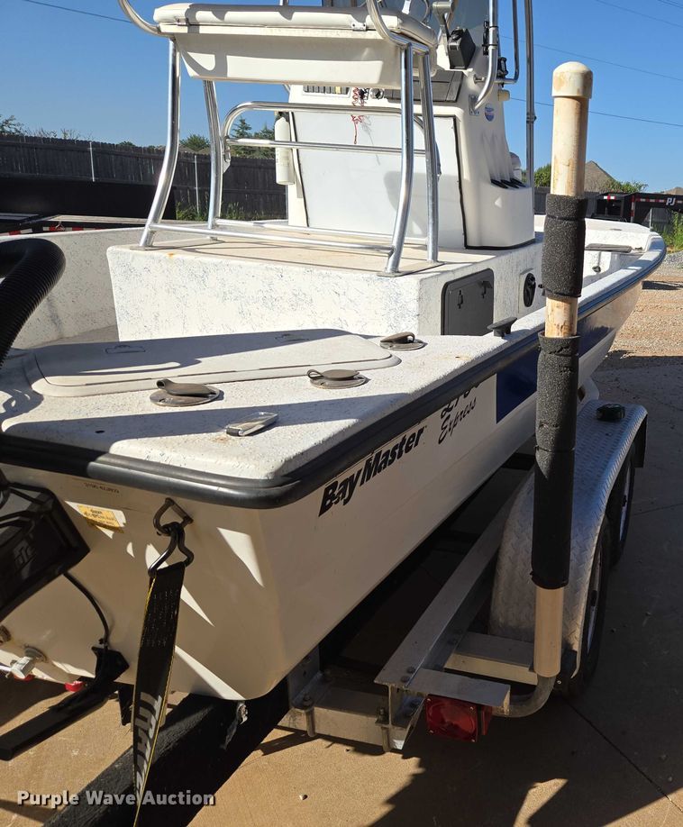 image for item EU3524 2009 Bay Master 2150 Express boat