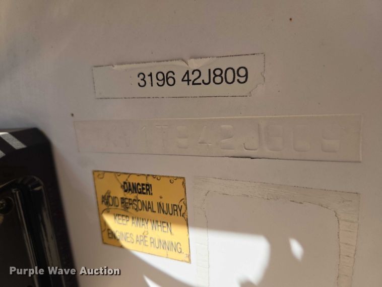 image for item EU3524 2009 Bay Master 2150 Express boat