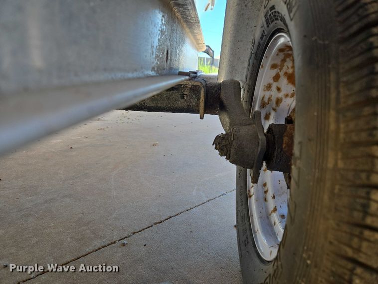 image for item EU3524 2009 Bay Master 2150 Express boat