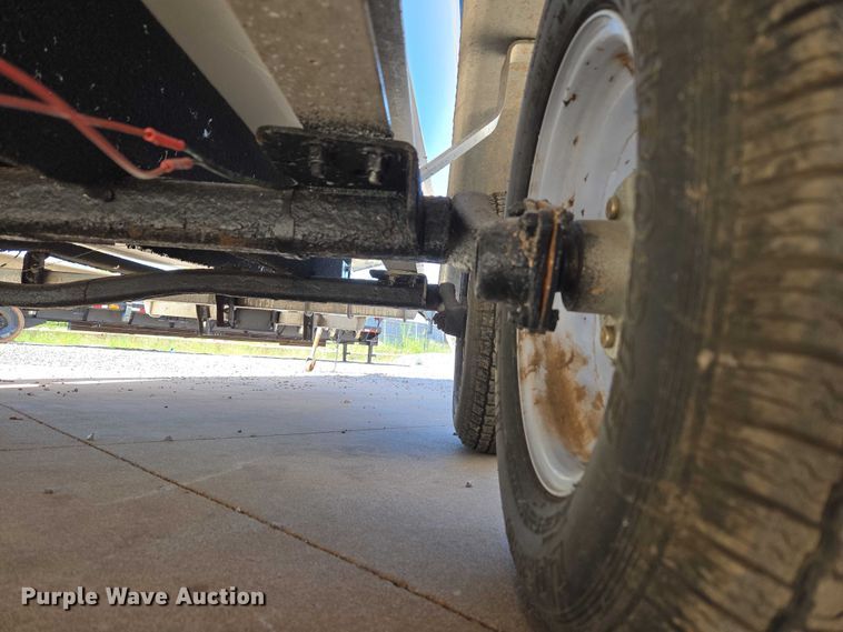 image for item EU3524 2009 Bay Master 2150 Express boat