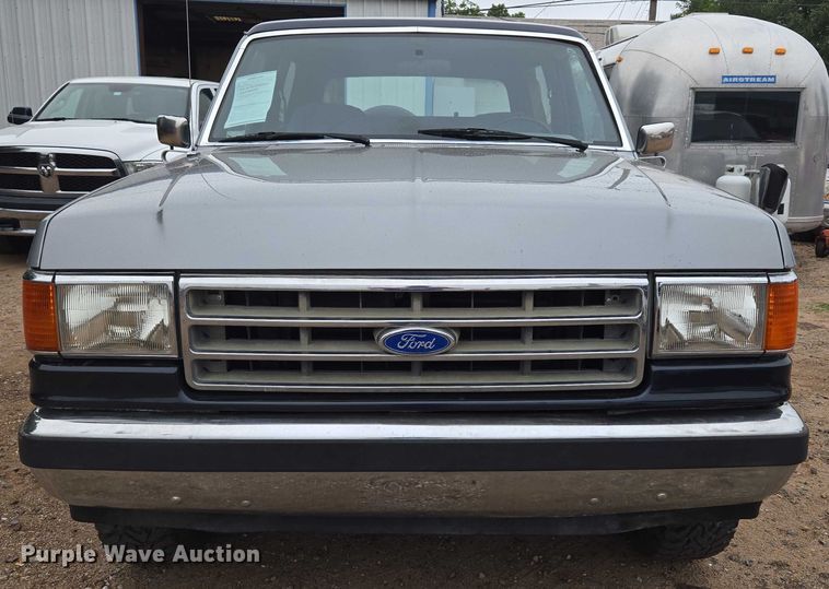 image for item EU3529 1989 Ford Bronco Custom SUV