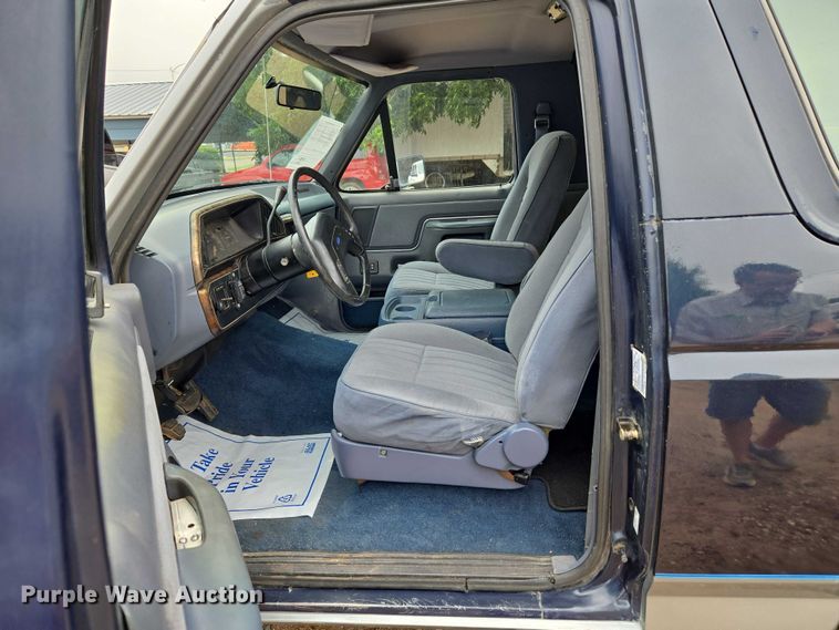 image for item EU3529 1989 Ford Bronco Custom SUV