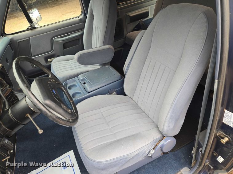 image for item EU3529 1989 Ford Bronco Custom SUV