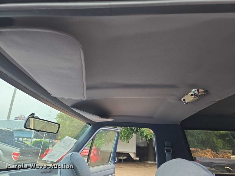 image for item EU3529 1989 Ford Bronco Custom SUV