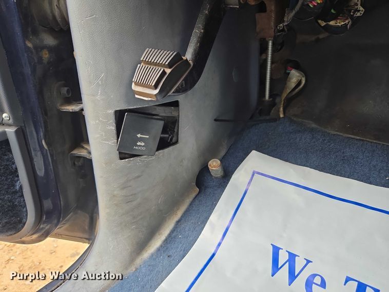 image for item EU3529 1989 Ford Bronco Custom SUV