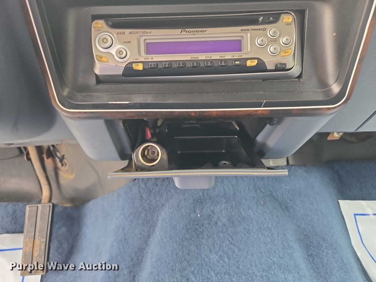 image for item EU3529 1989 Ford Bronco Custom SUV