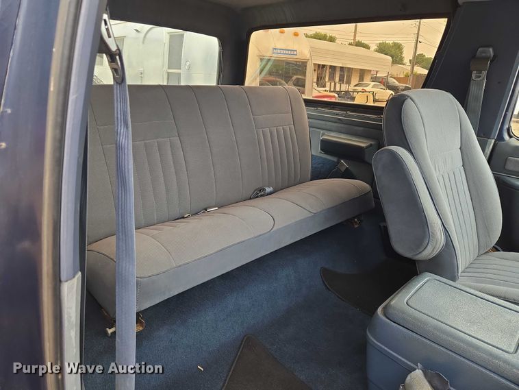 image for item EU3529 1989 Ford Bronco Custom SUV