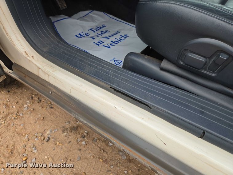 image for item EU3531 2000 Cadillac Krystal Koach Base limousine