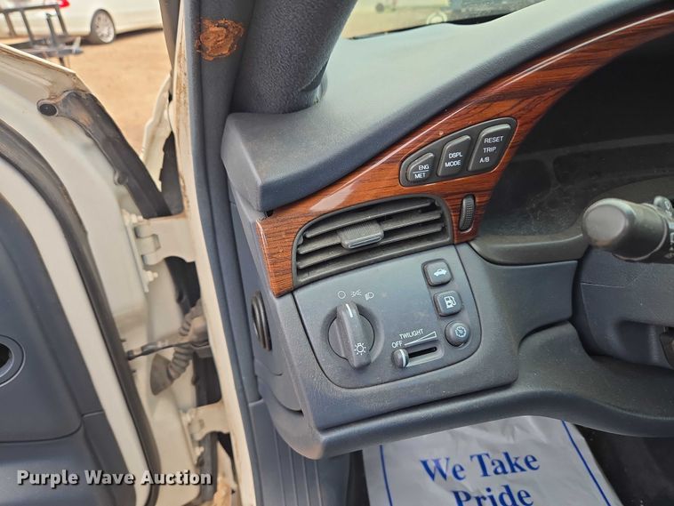 image for item EU3531 2000 Cadillac Krystal Koach Base limousine