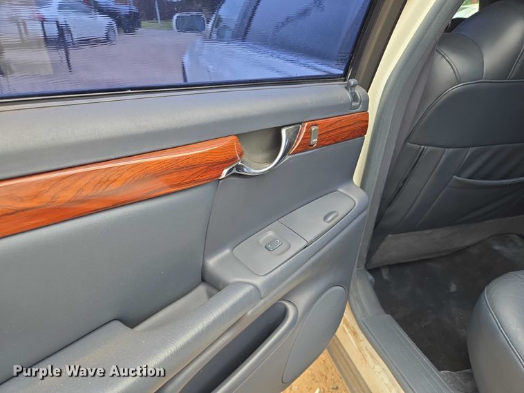 image for item EU3531 2000 Cadillac Krystal Koach Base limousine