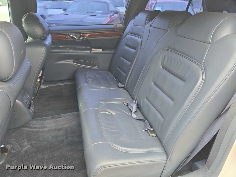 image for item EU3531 2000 Cadillac Krystal Koach Base limousine