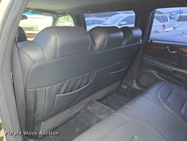 image for item EU3531 2000 Cadillac Krystal Koach Base limousine