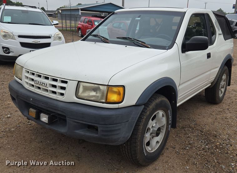 image for item EU3532 1999 Isuzu Amigo SUV