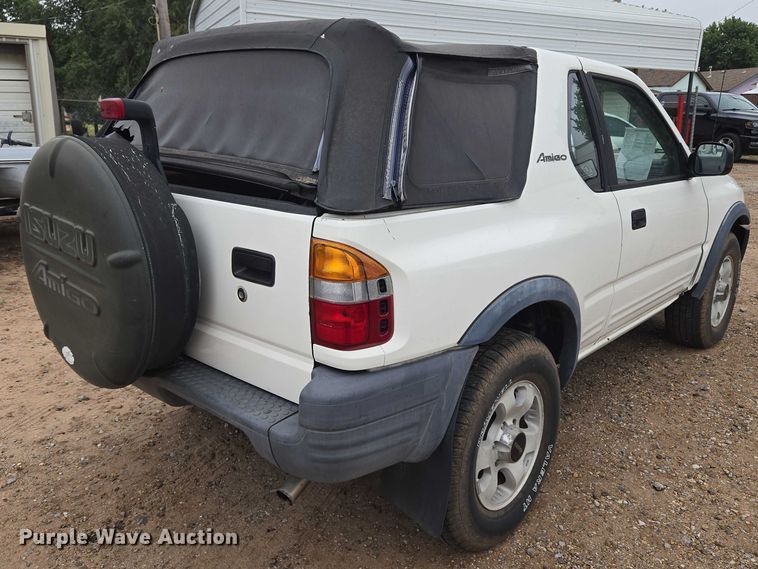 image for item EU3532 1999 Isuzu Amigo SUV