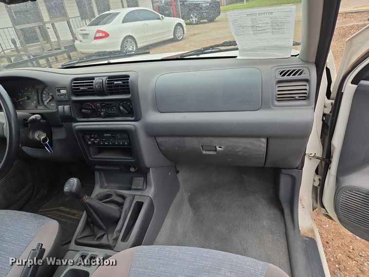 image for item EU3532 1999 Isuzu Amigo SUV