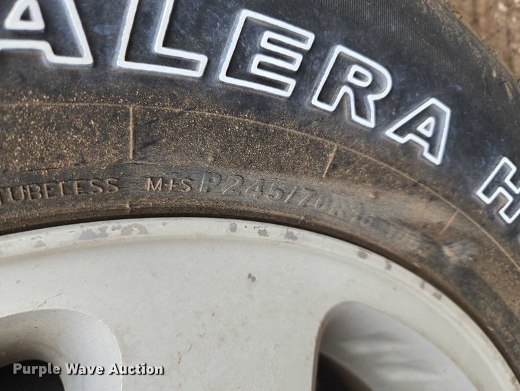 image for item EU3532 1999 Isuzu Amigo SUV