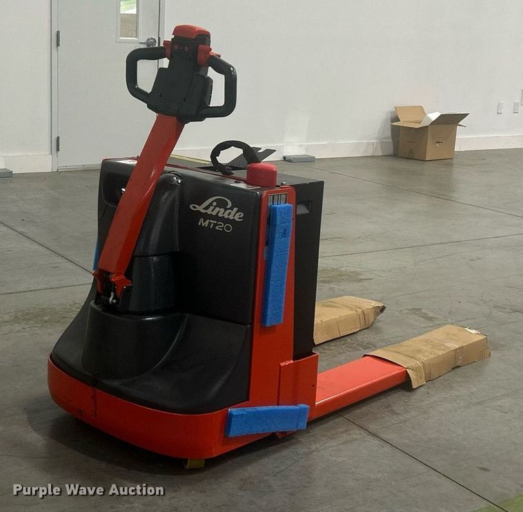 image for item EX9820 2023 Linde MT20 pallet jack