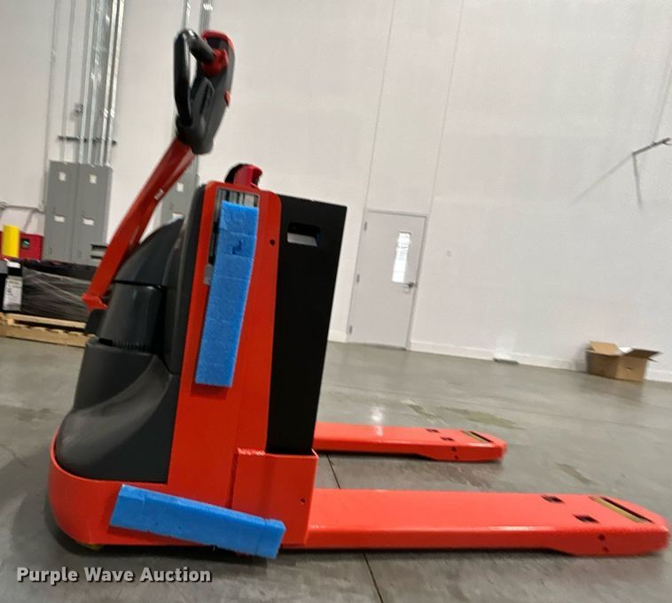 image for item EX9820 2023 Linde MT20 pallet jack