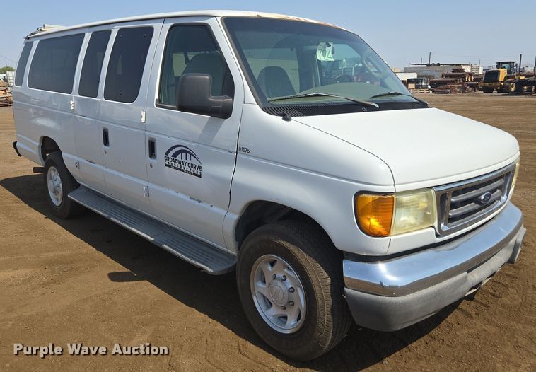 image for item FB9419 2006 Ford E350 van