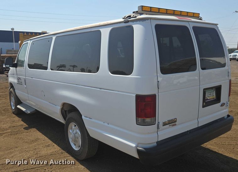 image for item FB9419 2006 Ford E350 van