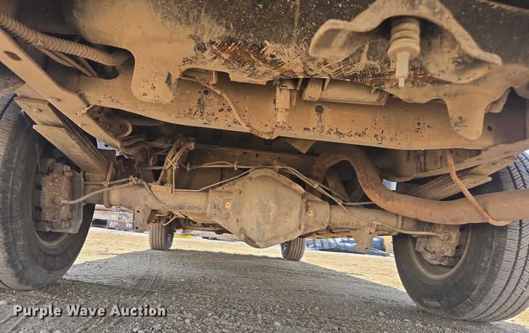 image for item FB9419 2006 Ford E350 van