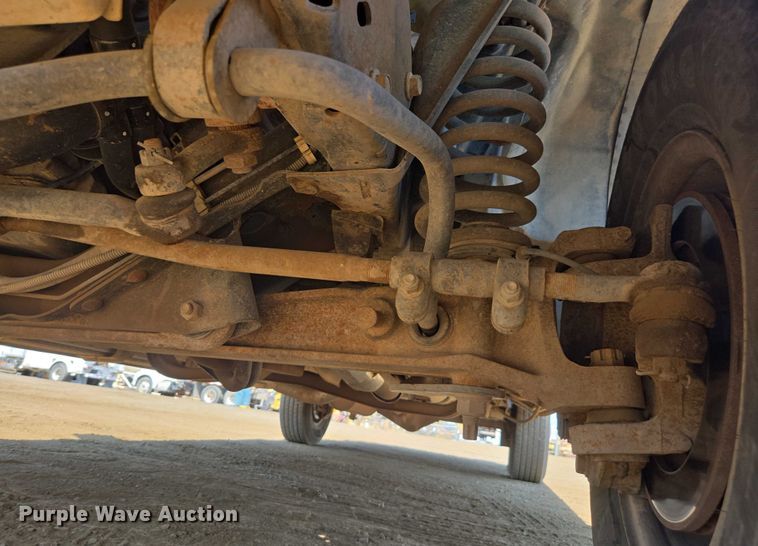 image for item FB9419 2006 Ford E350 van