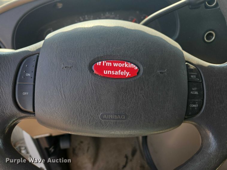 image for item FB9419 2006 Ford E350 van