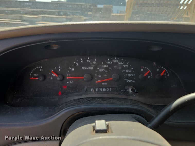 image for item FB9419 2006 Ford E350 van