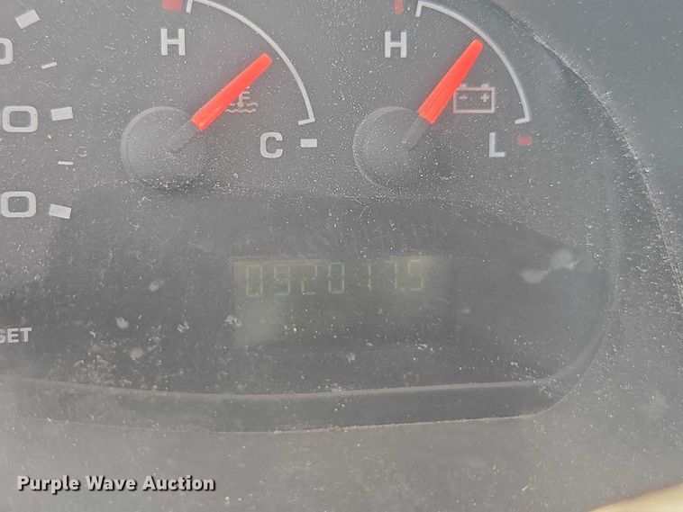 image for item FB9419 2006 Ford E350 van