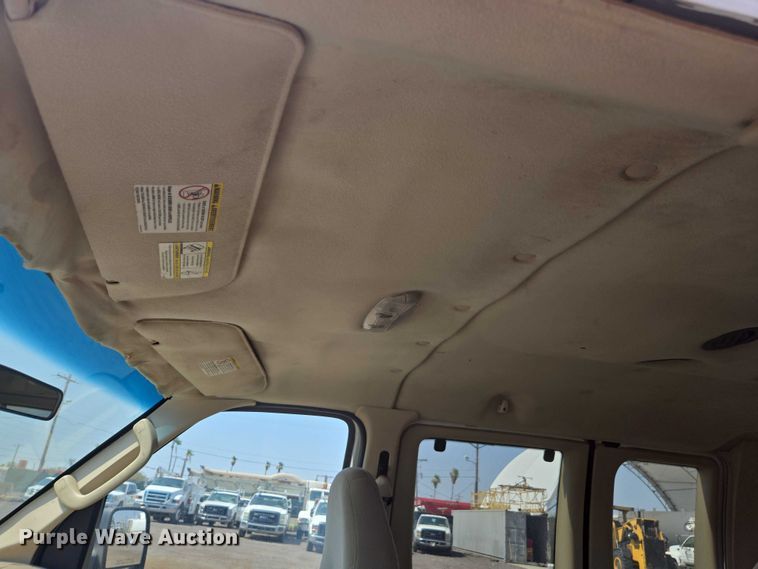 image for item FB9419 2006 Ford E350 van