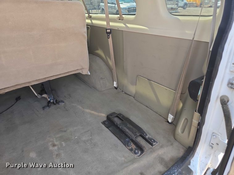 image for item FB9419 2006 Ford E350 van