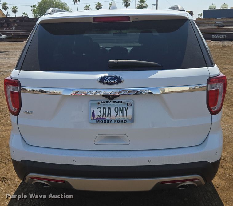 image for item FB9420 2016 Ford Explorer XLT SUV