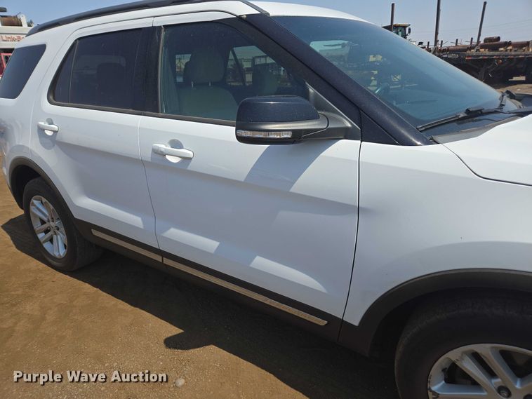 image for item FB9420 2016 Ford Explorer XLT SUV