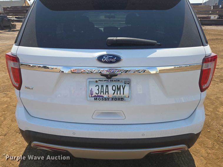 image for item FB9420 2016 Ford Explorer XLT SUV