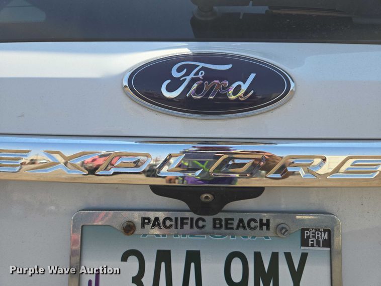 image for item FB9420 2016 Ford Explorer XLT SUV