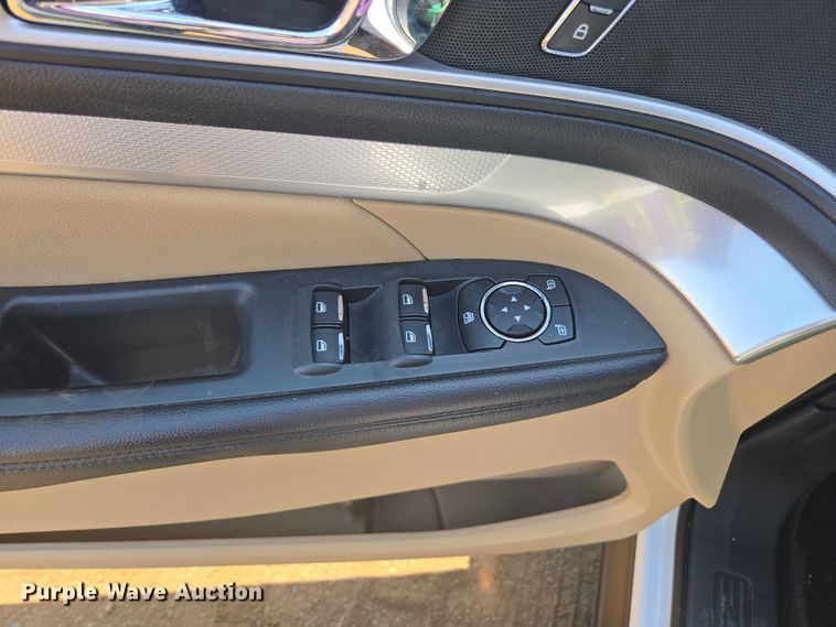 image for item FB9420 2016 Ford Explorer XLT SUV