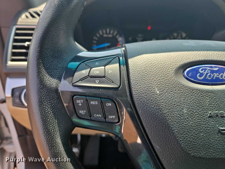 image for item FB9420 2016 Ford Explorer XLT SUV