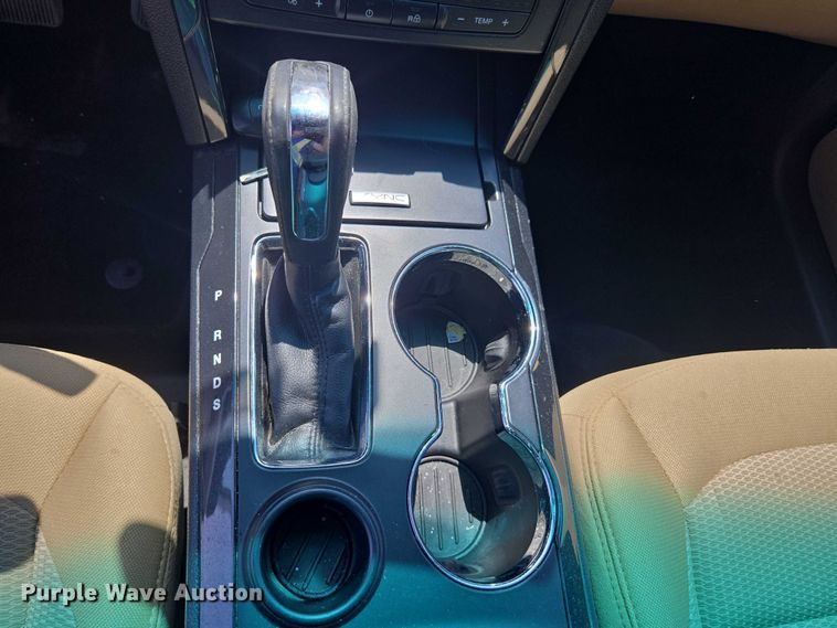 image for item FB9420 2016 Ford Explorer XLT SUV