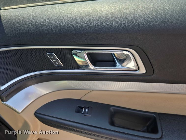 image for item FB9420 2016 Ford Explorer XLT SUV