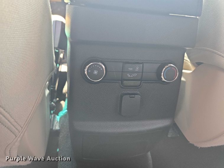 image for item FB9420 2016 Ford Explorer XLT SUV