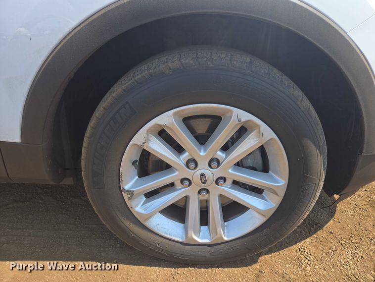 image for item FB9420 2016 Ford Explorer XLT SUV